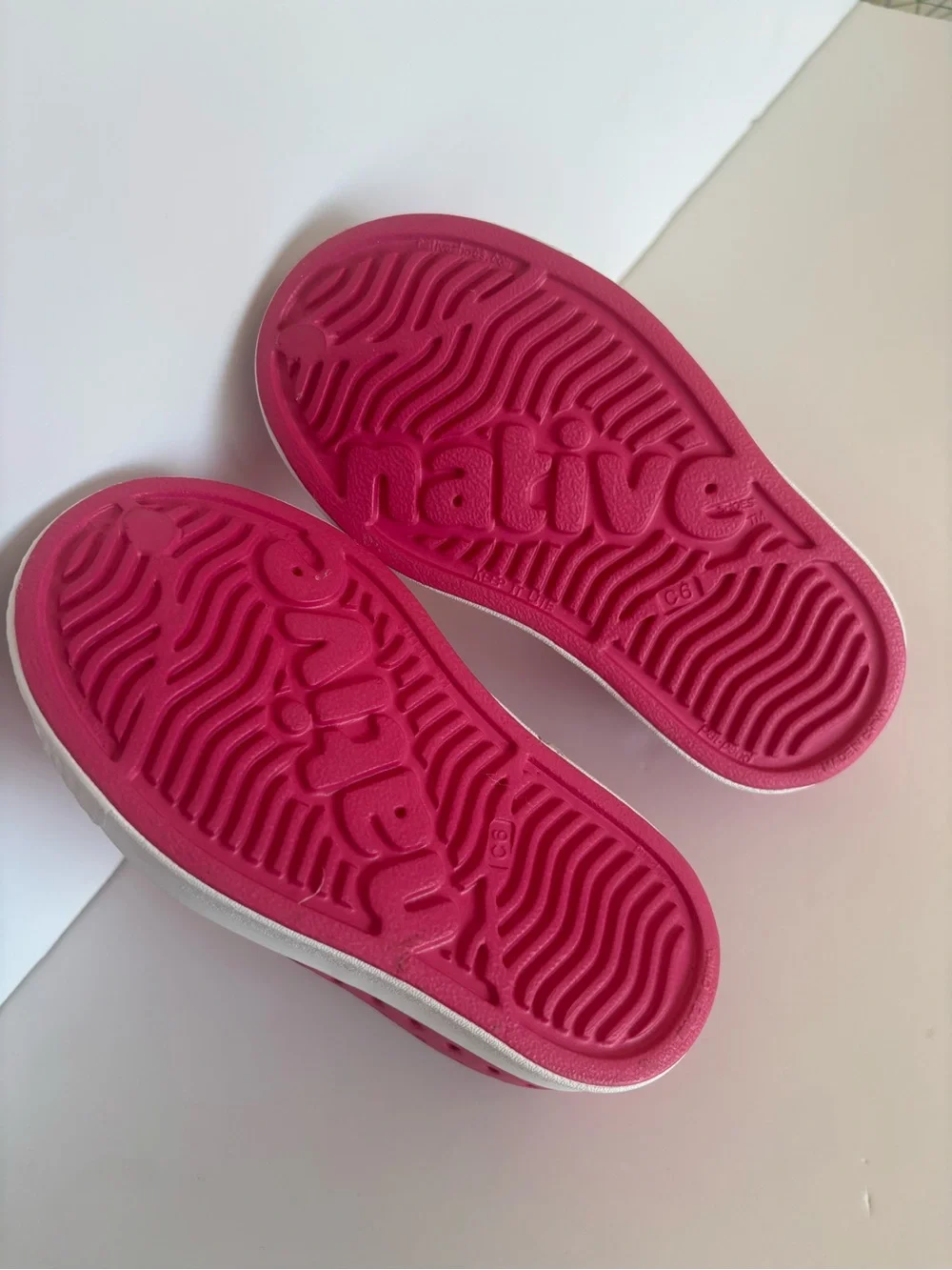 Native Shoes Pink Jefferson Slip-On Water Shoe in Pink, baby size 6
